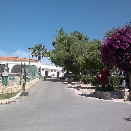 Camping Canelas Campsite